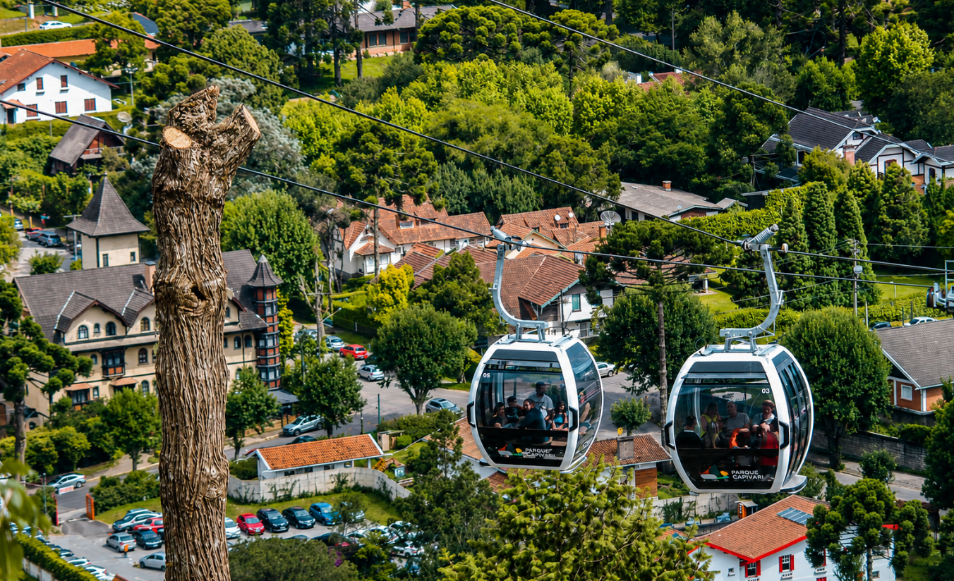 Vista panorâmica da Serra da Mantiqueira a partir do Jardim Belvedere, próximo ao Morro do Elefante